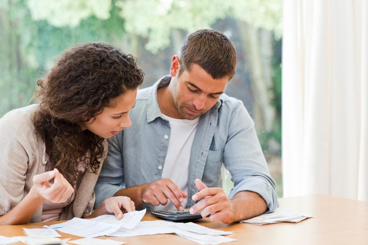 Financial Harmony: Managing Money as a Couple
